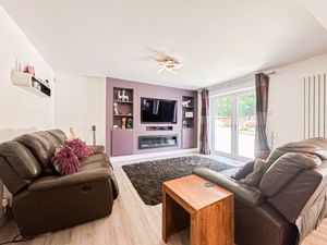 Photo 30- click for photo gallery